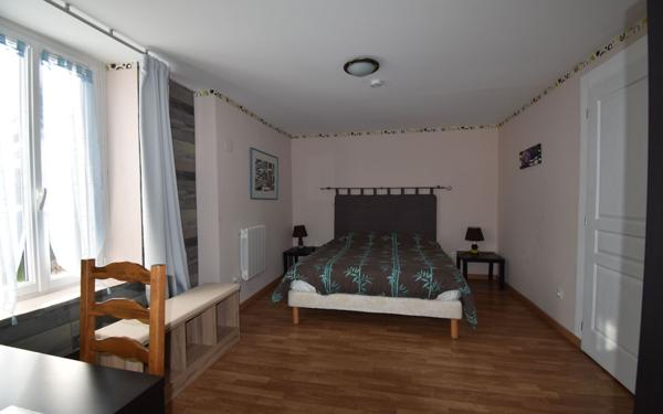 Maison à vendre    7 pièces • 200 m2 Léré