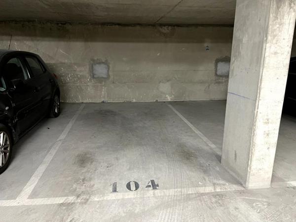 Parking / box Pontoise