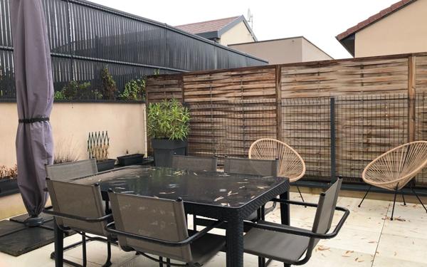 Appartement à louer    2 pièces •  Pont-Évêque