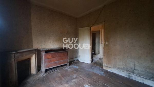 PROCHE RUGLES - Maison ancienne