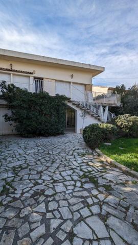 Maison à vendre    4 pièces •  Avignon