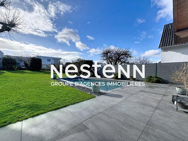 À Truchtersheim Maison familiale rénovée avec jardin arboré et garage double dans un quartier résidentiel calme