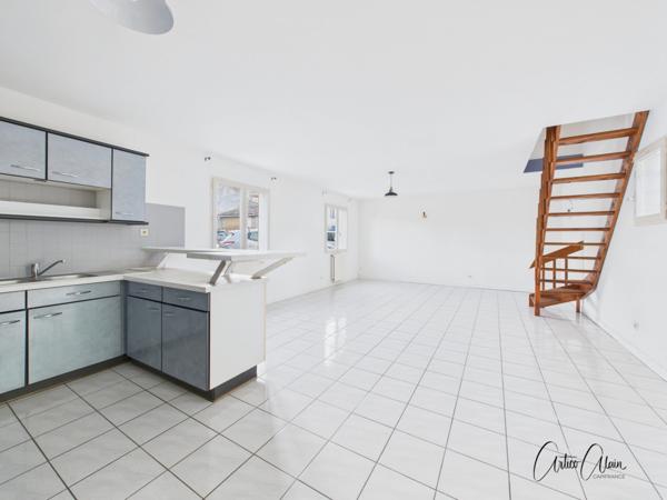 Maison à vendre 3 pièces avec extérieur et garage