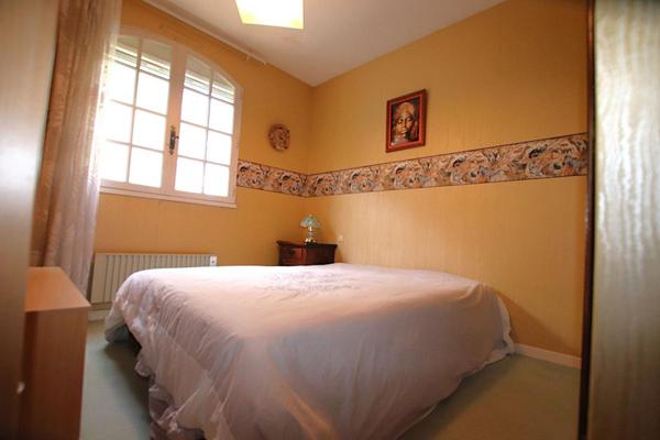 Villa 6 pièces de 165 m2 sur 1792 m2