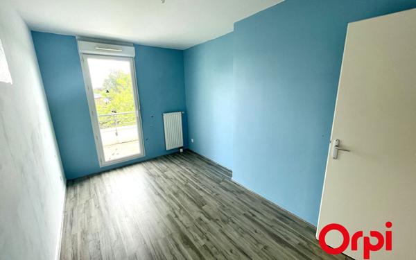 Appartement à vendre    3 pièces • 66 m2 Montigny-le-Bretonneux