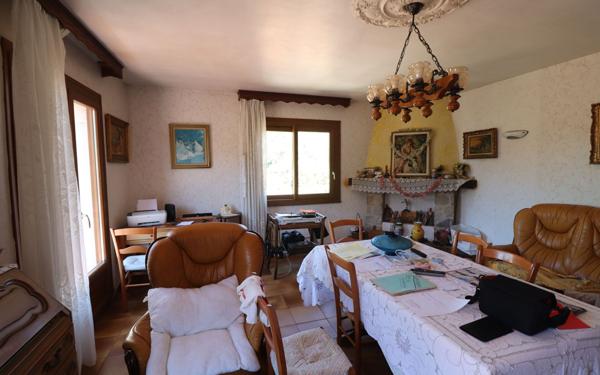 Maison à vendre    5 pièces •  Blausasc