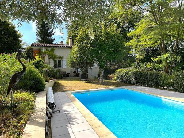 Maison à vendre    6 pièces •  Dieulefit