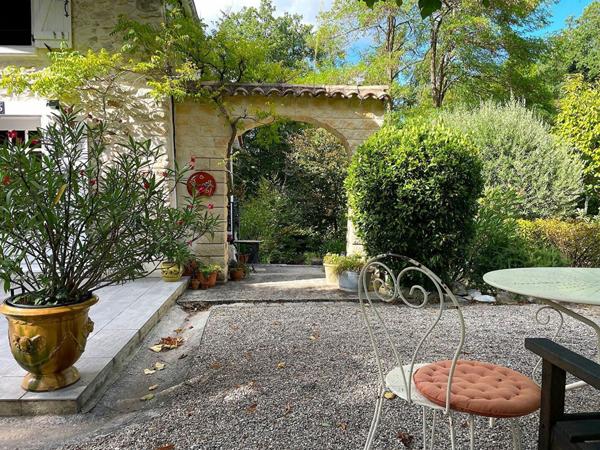 Maison à vendre    6 pièces •  Dieulefit