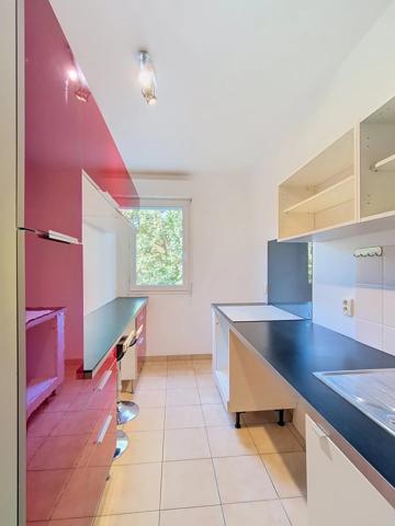 Location                                                      Appartement
                        
                     3 pièces                      63 m2                     à Combs-la-Ville