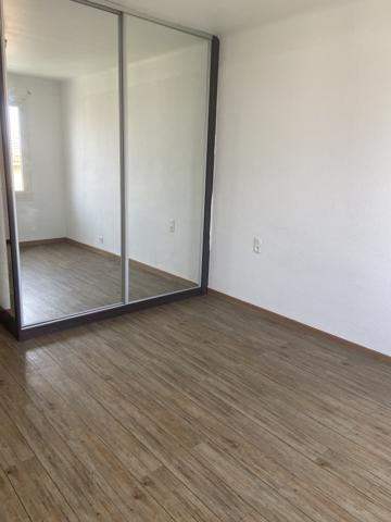 kennedy: T4 traversant, clim, balcon, garage