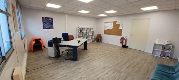 Local/bureau de 34,30 m2 à vendre LILLEBONNE (76170) Immeuble FUTURA