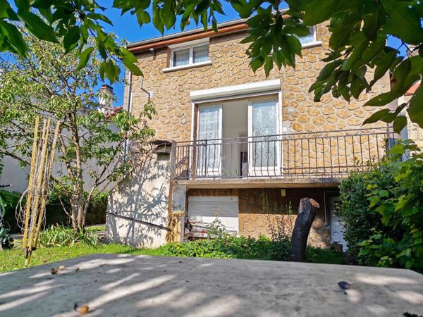 VILLEMOMBLE - Maison familiale 160m² avec garage 3 voitures et vue dégagée