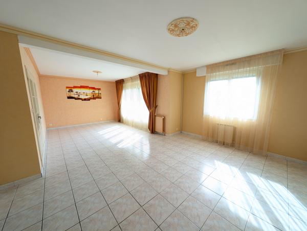 Janzé (35150) NOUVEAUTÉ – Maison familiale avec beau potentiel au cœur de Janzé