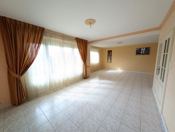 Janzé (35150) NOUVEAUTÉ – Maison familiale avec beau potentiel au cœur de Janzé