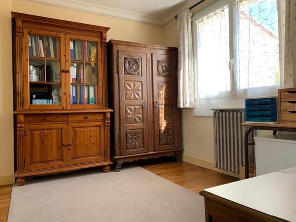 Très belle Maison avec jardin paysager et sous-sol total