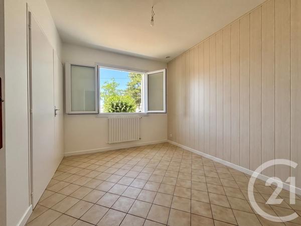 Maison à vendre  4 pièces - 77,73 m 2   ANGLES  - 85