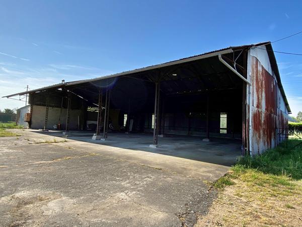 HANGAR A VENDRE A ROMORANTIN SUR TERRAIN CONSTRUCTIBLE