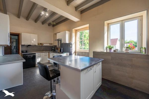 Maison à vendre 333 585 € Mehun-sur-Yèvre 7 p 166 m² DPE C