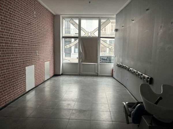 Location Local commercial 1 pièce 26.76 m² - 48 RUE D'ARTOIS Lille 59000