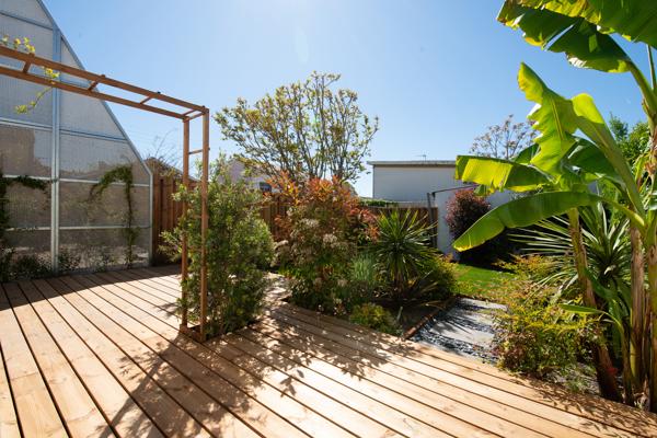 ARCHITECTURE CONTEMPORAINE ET ÉCOLOGIQUE - 2026 - Maison d'architecte avec jardin et garage - Bordeaux