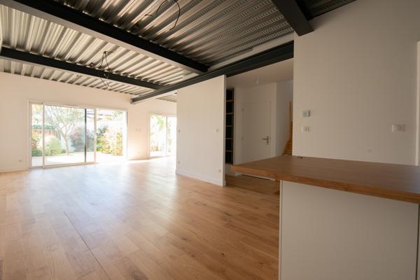 ARCHITECTURE CONTEMPORAINE ET ÉCOLOGIQUE - 2026 - Maison d'architecte avec jardin et garage - Bordeaux