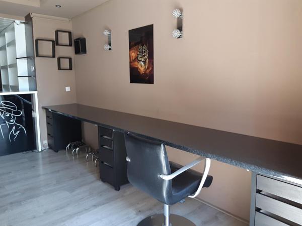 Local commercial · Location Grenoble (38000)