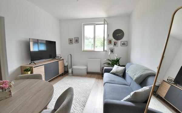 Maison à vendre    4 pièces •  Miribel