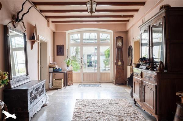Maison à vendre |  Saint-Savinien |  10 pièces | 359 m²