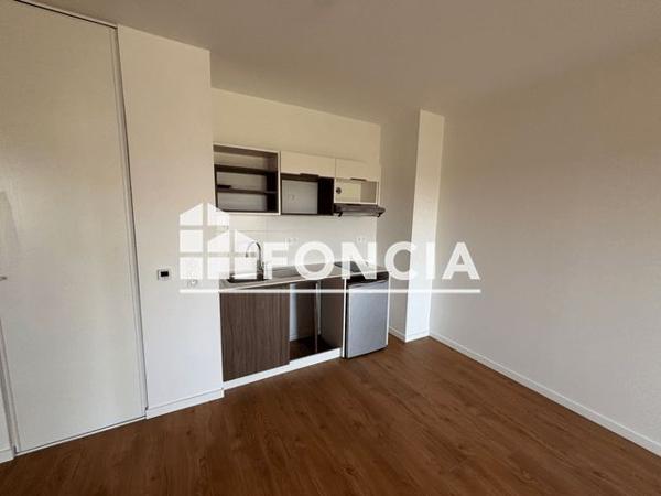 Location Appartement 2 pièces 45.2 m² - 44 RUE DE LA PARMENTIERE - 123 RUE SAINT FRANCOIS La Riche 37520