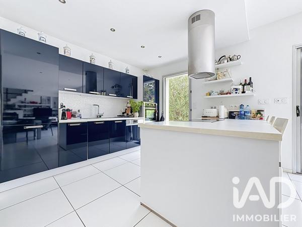 Maison à vendre 8 pièces 203 m² Pessac
