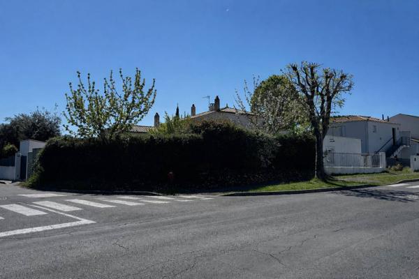 TERRAIN à VAUX SUR MER