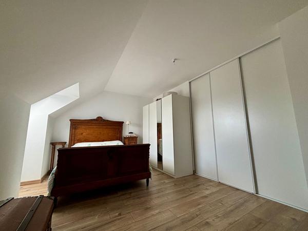 Maison Plachy-buyon - 6 pièces - 141.5 m2 -