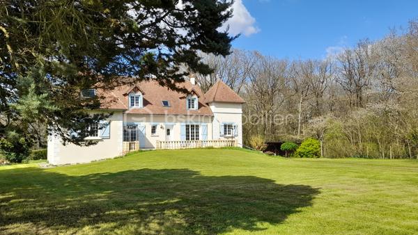 Maison traditionnelle de 225 m²