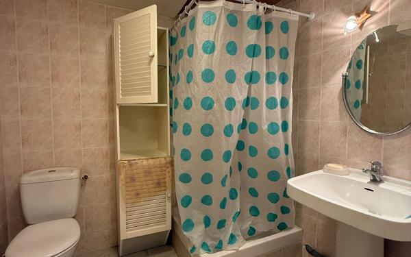 Maison à vendre    5 pièces •  Lablachère