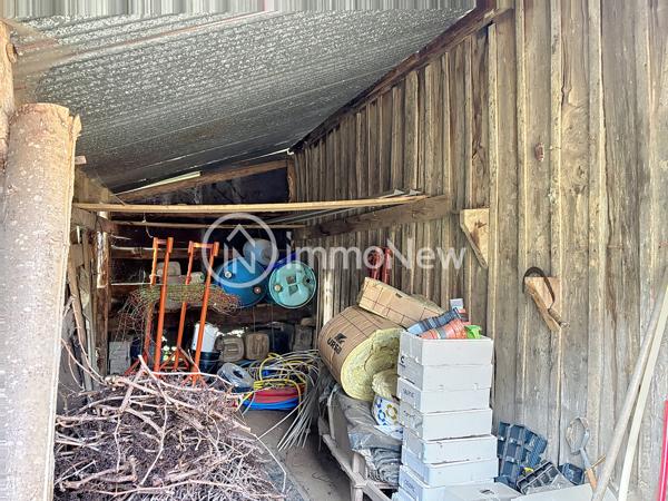 GRANGE A RENOVER 100 M2 EN LISIERE DE FORET VUE EXCEPTIONNELLE SUR 4 HECTARES ENVIRON