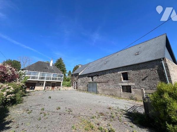 Maison d'habitation sur sous sol complet,comprenant : une entrée, une cuisine aménagée ouverte ...