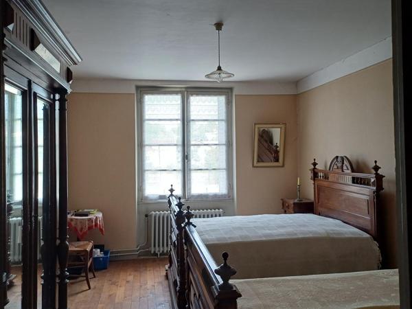 Maison familial au coeur de Chalais.