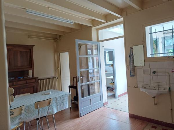 Maison familial au coeur de Chalais.