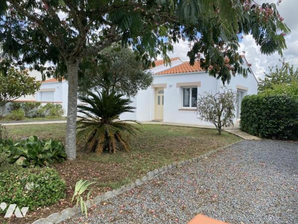 SOULLANS, quartier proche du centre, maison 96m², garage, terrain de 565 m² !