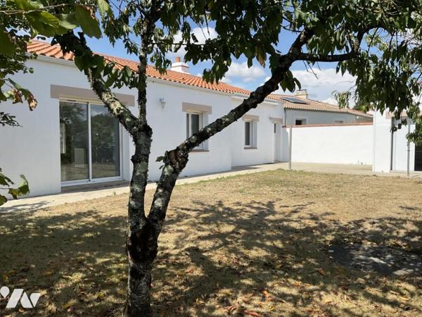 SOULLANS, quartier proche du centre, maison 96m², garage, terrain de 565 m² !