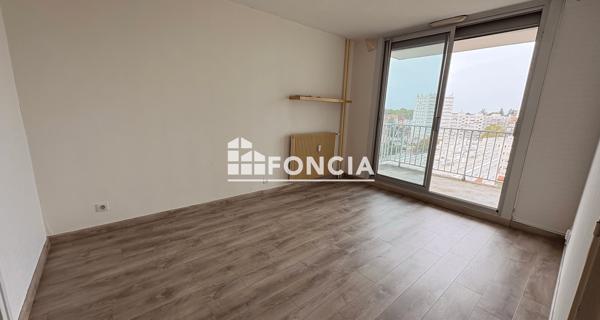 Location Appartement 2 pièces 42 m² - Bourg-en-bresse 01000