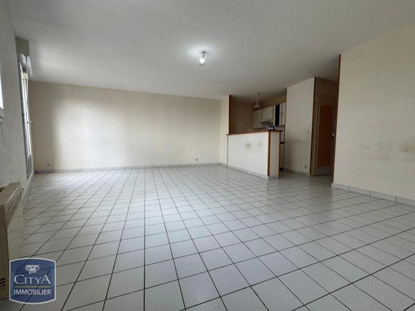 Appartement à louer 3 pièces 70m² Neuville-de-Poitou (86170)