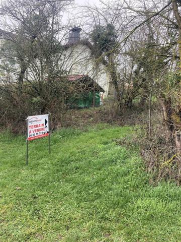 Terrain à bâtir, Secteur Calme, Proche Saint-Avold.