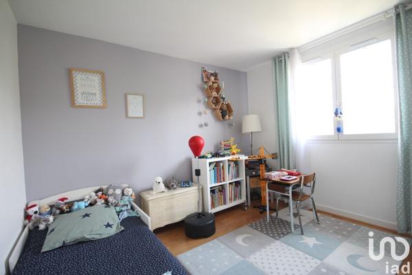 Maison 5 pièces de 107 m² à Les Clayes-sous-Bois (78340)