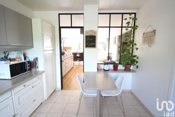 Maison 5 pièces de 107 m² à Les Clayes-sous-Bois (78340)