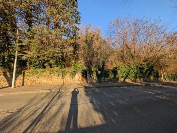 A SAISIR TERRAIN CONSTRUCTIBLE AU COEUR DE LA VILLE DE PRIVAS