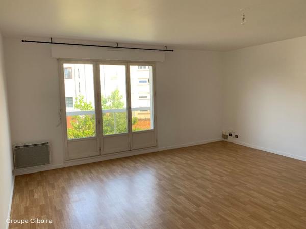 Appartement T2 à louer - 54 m² (réf : 563795)