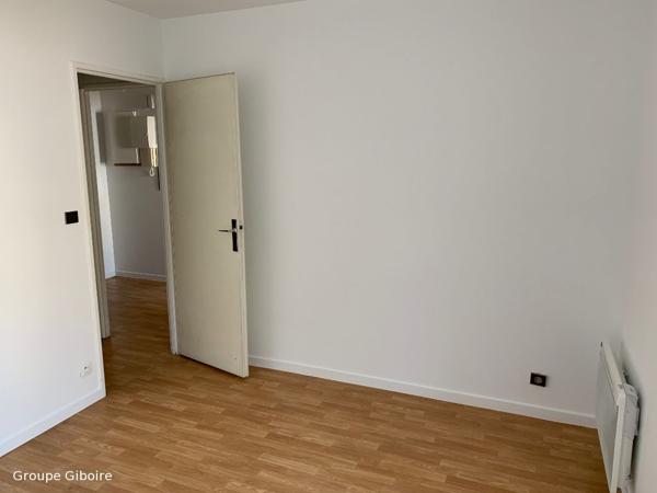 Appartement T2 à louer - 54 m² (réf : 563795)