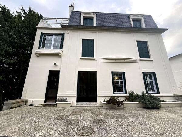 Maison/villa 9p 5ch 298 m2