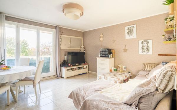 Appartement à vendre    3 pièces • 59,76 m2 Gagny